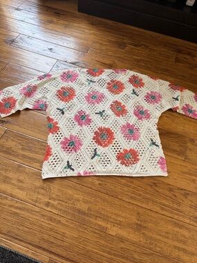 SHEIN Cream Open-Knit Sweater with Pink & Coral Floral